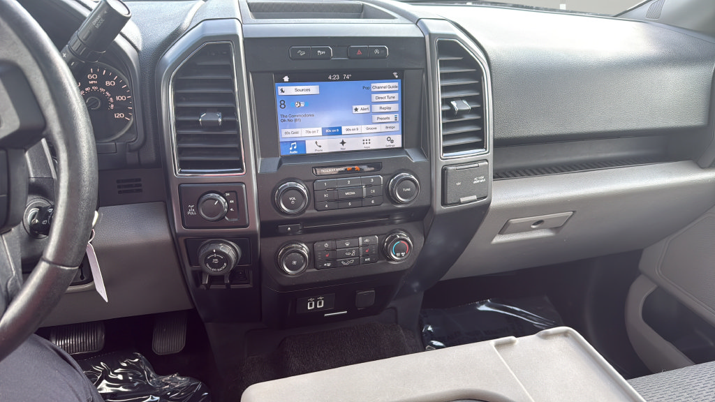 Certified 2018 Ford F150 XLT w/ Equipment Group 302A Luxury AWD/4WD image 24