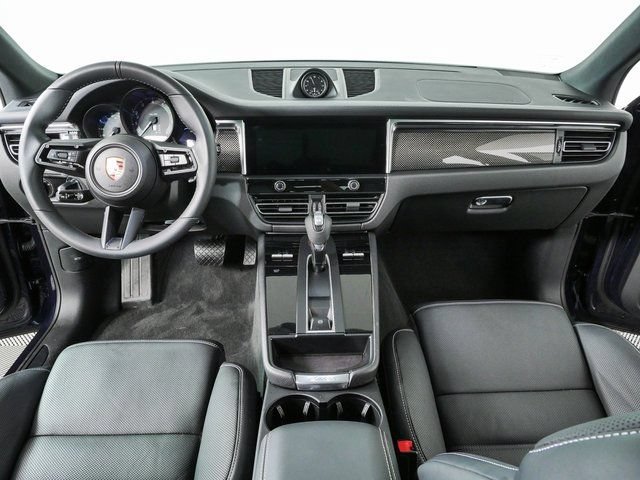 Certified 2023 Porsche Macan Turbo AWD/4WD image 20