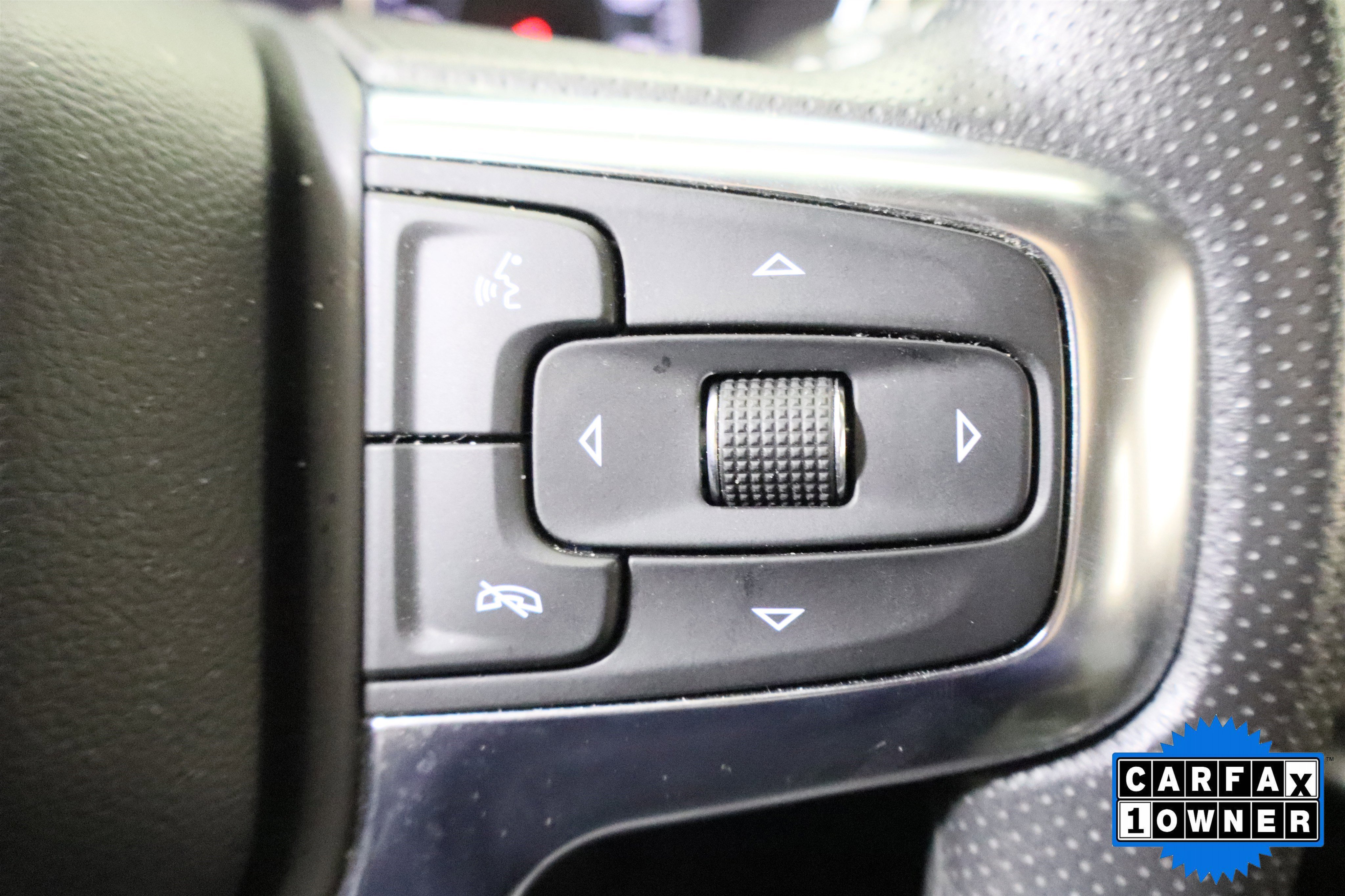 Used 2025 Chevrolet Blazer LT AWD/4WD image 28