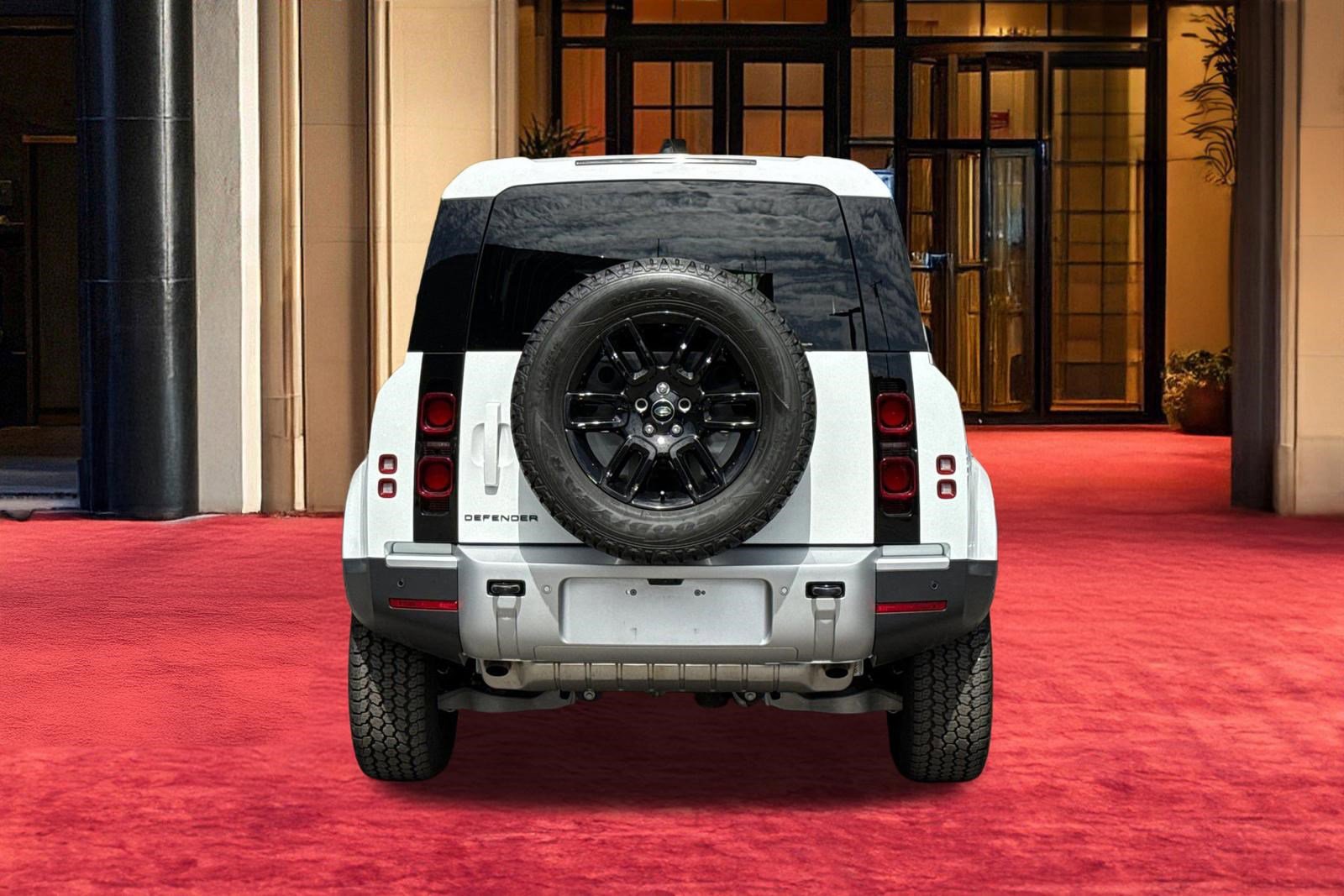 Used 2024 Land Rover Defender 110 S AWD/4WD image 9