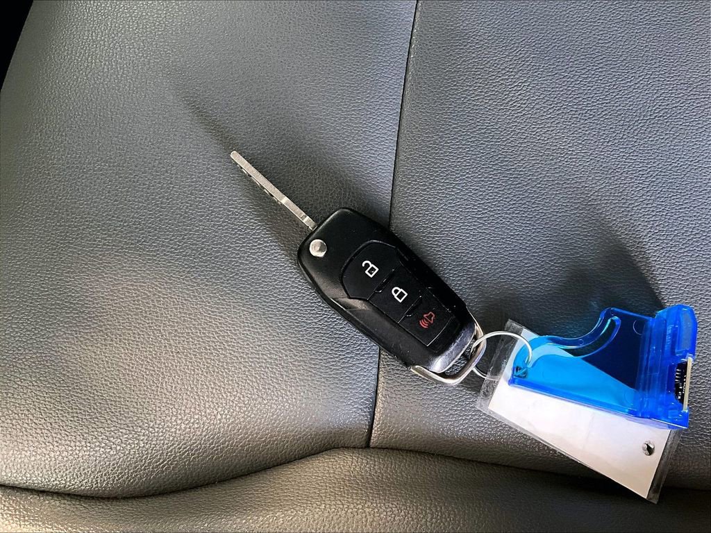 Used 2022 Ford F150 XL w/ Trailer Tow Package image 30