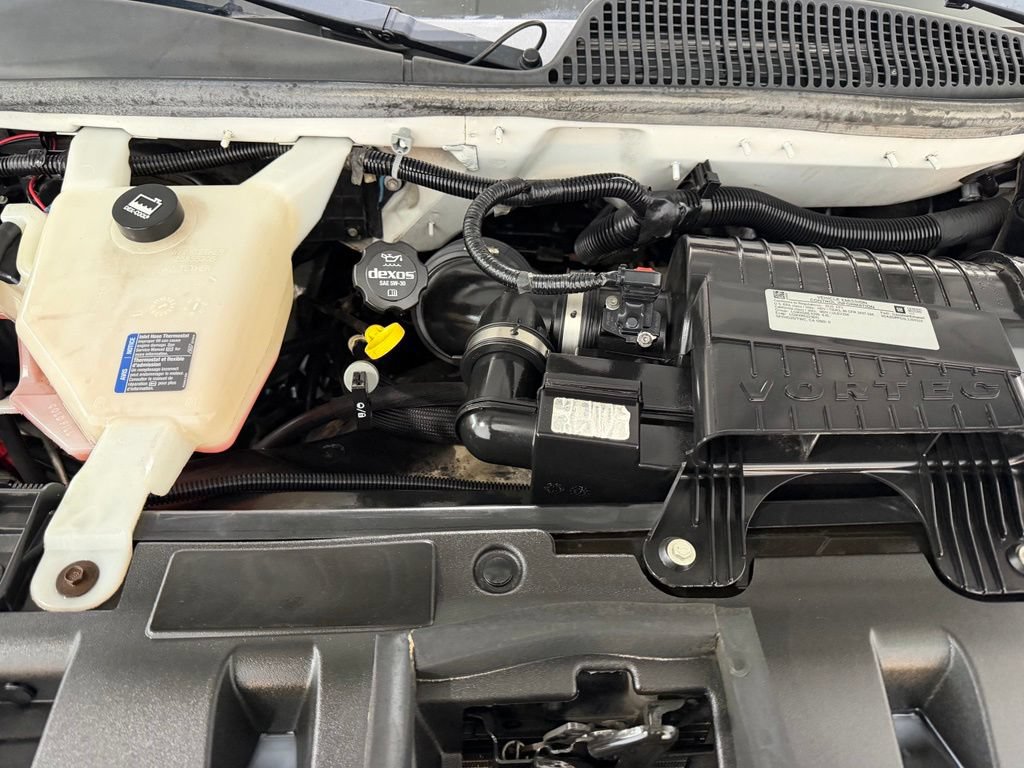 Used 2020 Chevrolet Express 3500 LT w/ LT Preferred Equipment Group RWD image 4