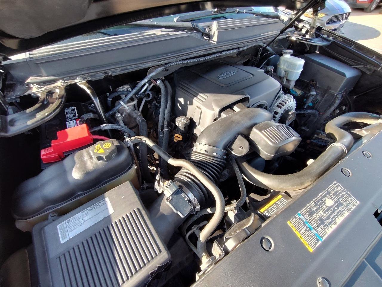 Used 2011 Chevrolet Suburban LT w/ Regional Value Package image 44