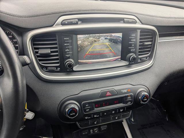 Used 2019 Kia Sorento LX w/ LX Convenience Package image 13