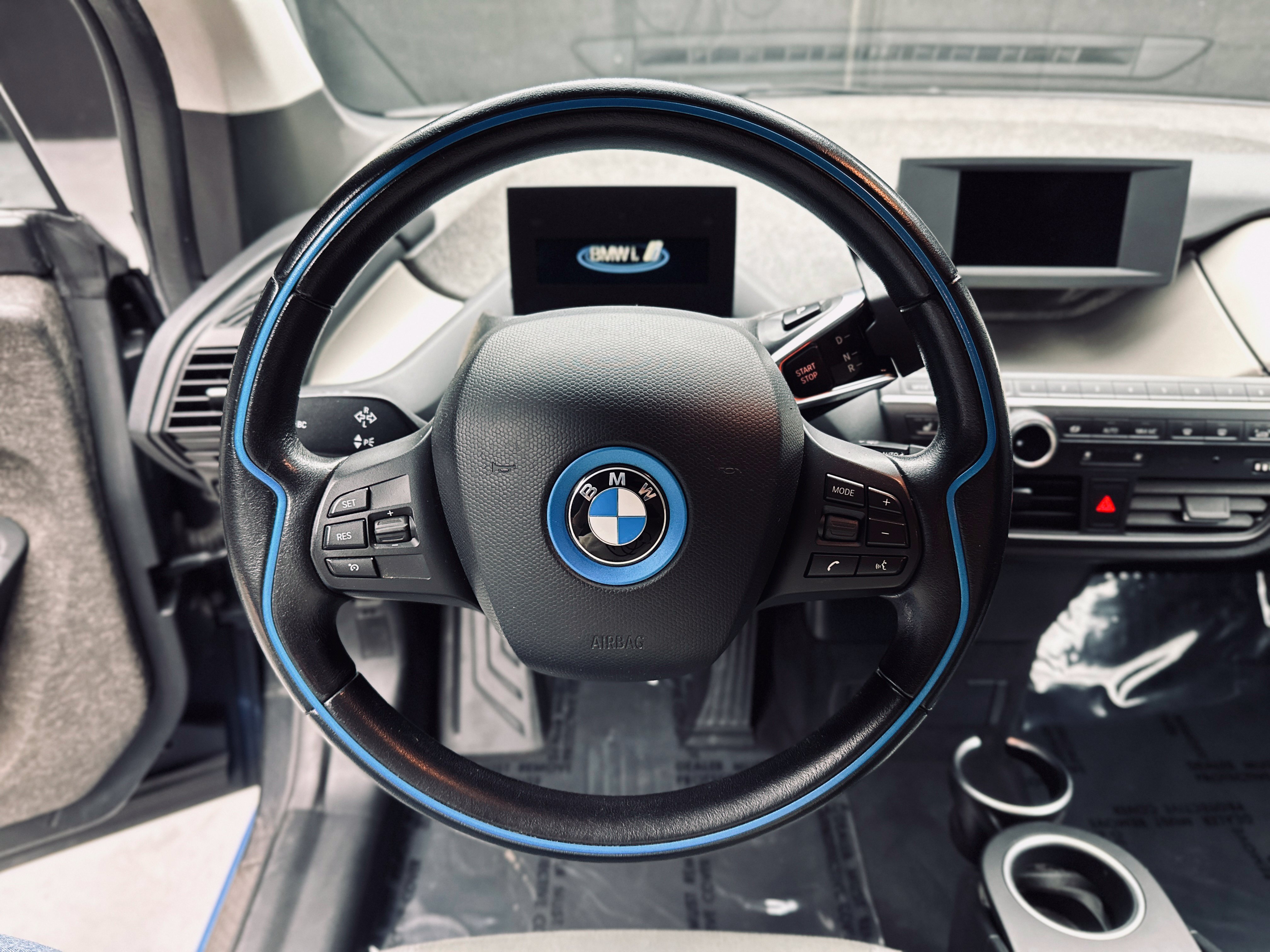 Used 2017 BMW i3 w/ Range Extender RWD image 25