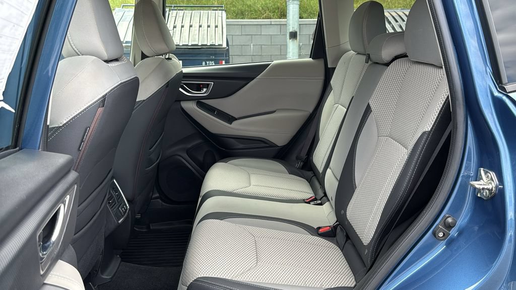 Used 2019 Subaru Forester Premium AWD/4WD image 25
