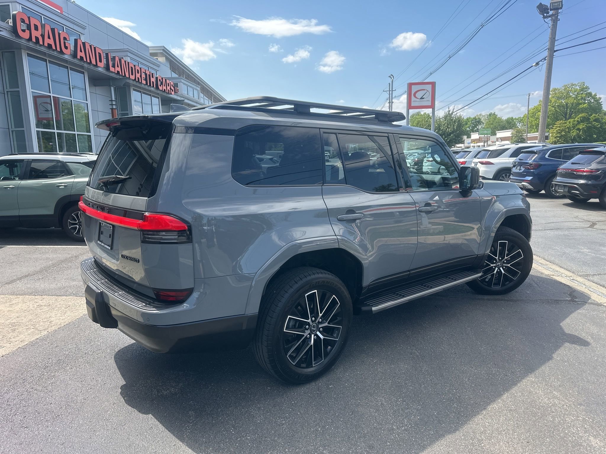 Used 2024 Lexus GX 550 w/ Accessory Package (31) image 2