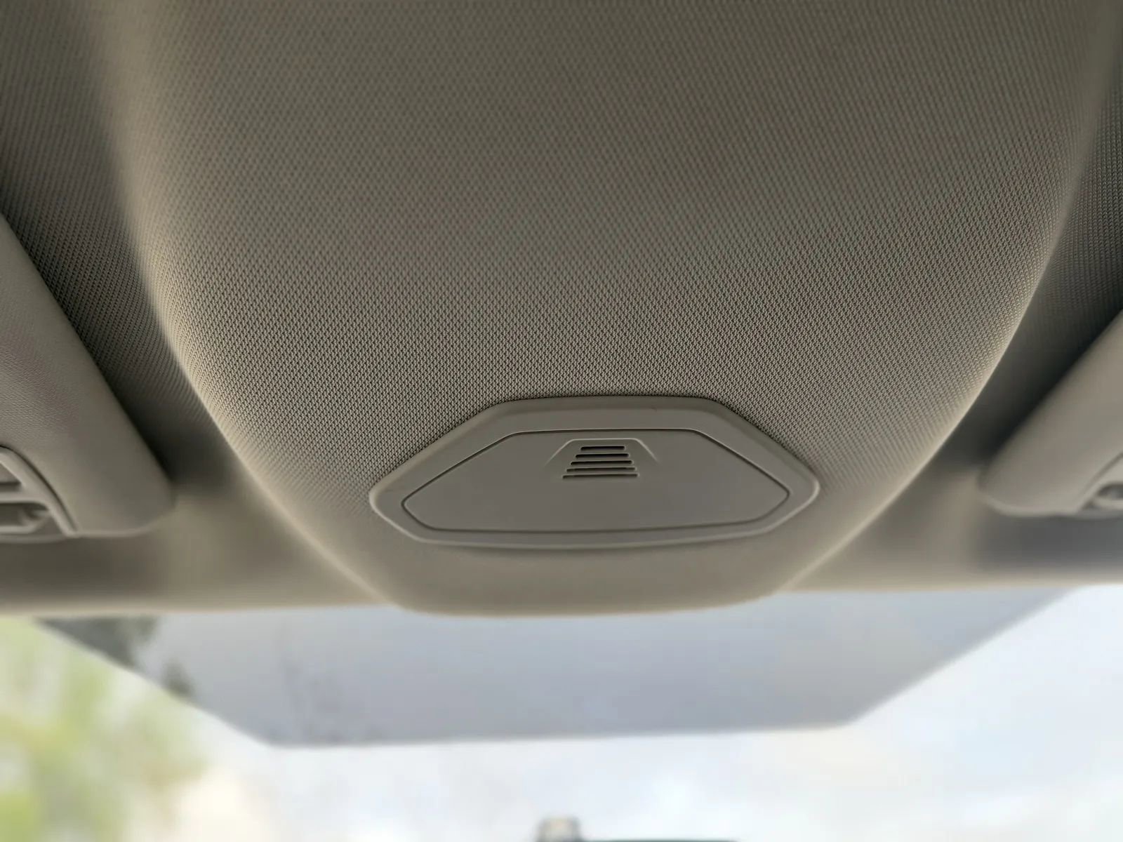 Used 2018 Ford Focus SE w/ Cold Weather Package FWD image 32