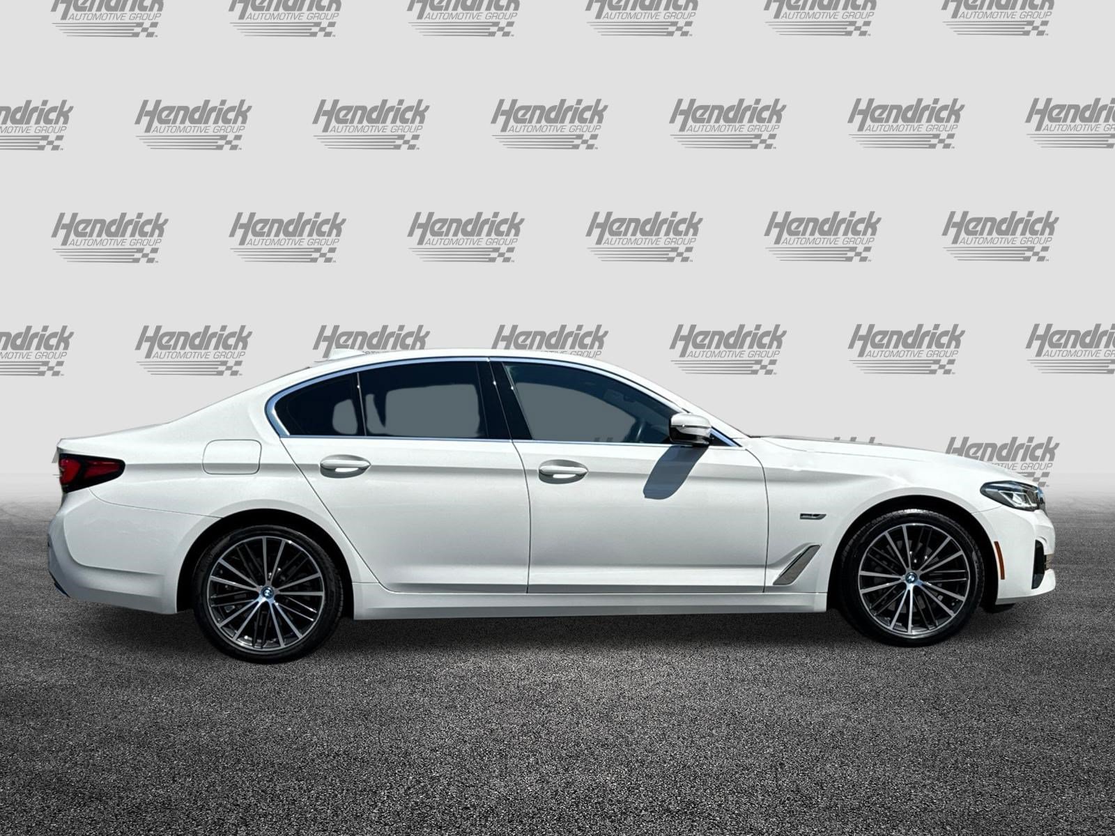 Used 2023 BMW 530e RWD image 3