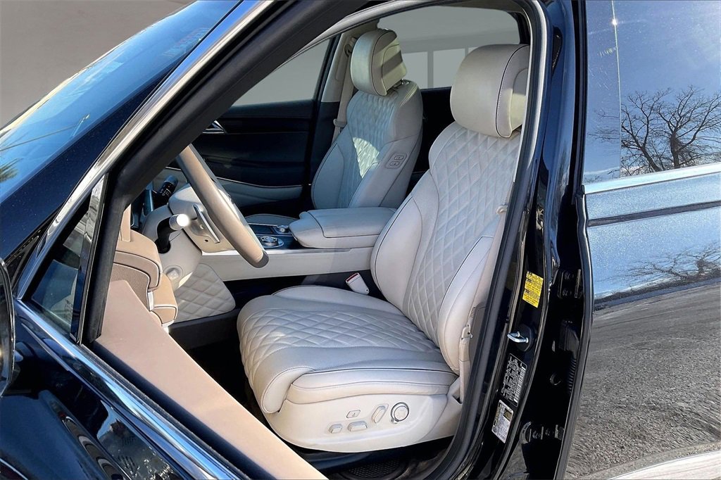 Used 2024 Genesis GV80 3.5T w/ Prestige Package image 21