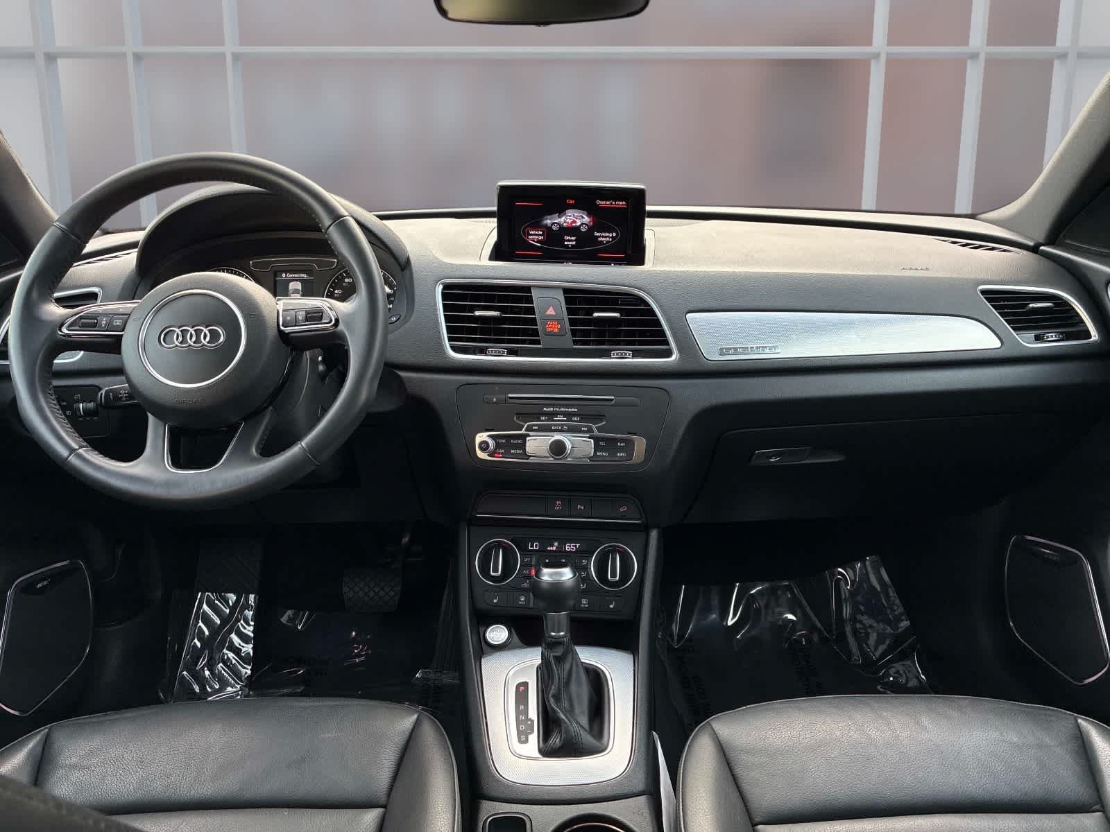 Used 2018 Audi Q3 2.0T Premium Plus w/ Premium Plus Package AWD/4WD image 28