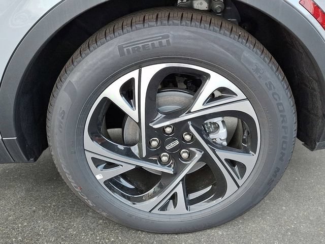 New 2026 Lincoln Nautilus Premier w/ Equipment Group 102A AWD/4WD image 8