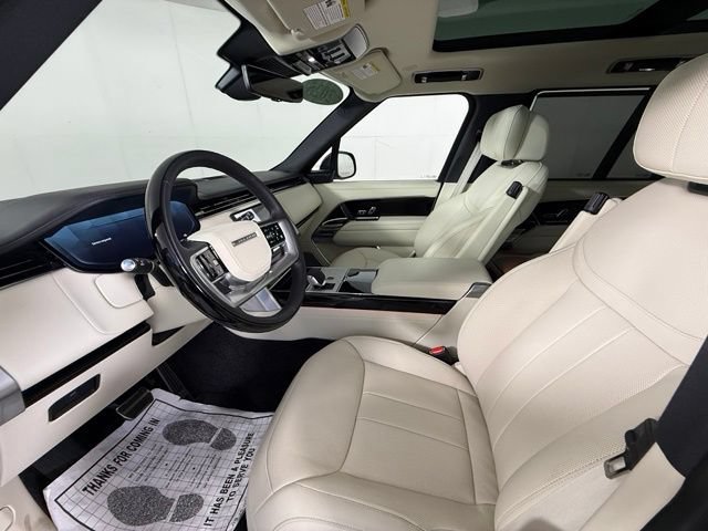 Used 2025 Land Rover Range Rover Autobiography AWD/4WD image 16