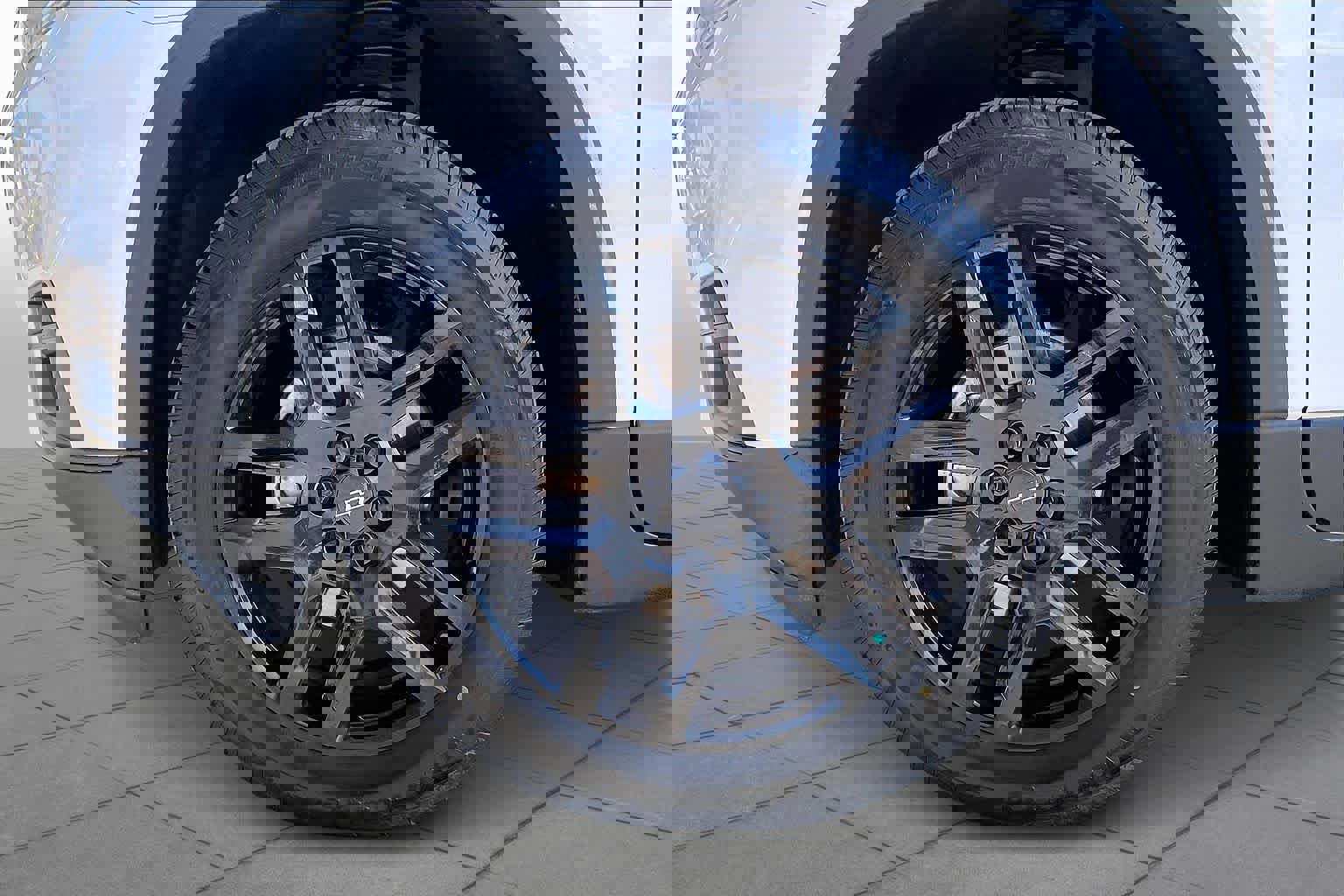 Used 2020 Chevrolet Traverse LS image 11