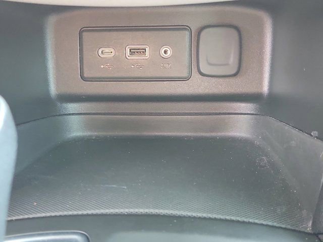 Used 2019 Chevrolet Equinox LS image 29