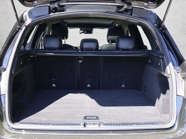 Used 2022 Mercedes-Benz GLC 300 4MATIC image 7