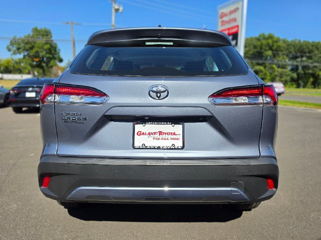 Used 2025 Toyota Corolla Cross L FWD image 6
