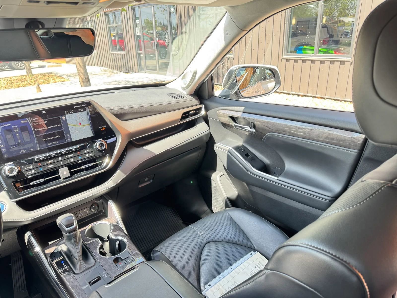 Used 2022 Toyota Highlander Limited AWD/4WD image 15