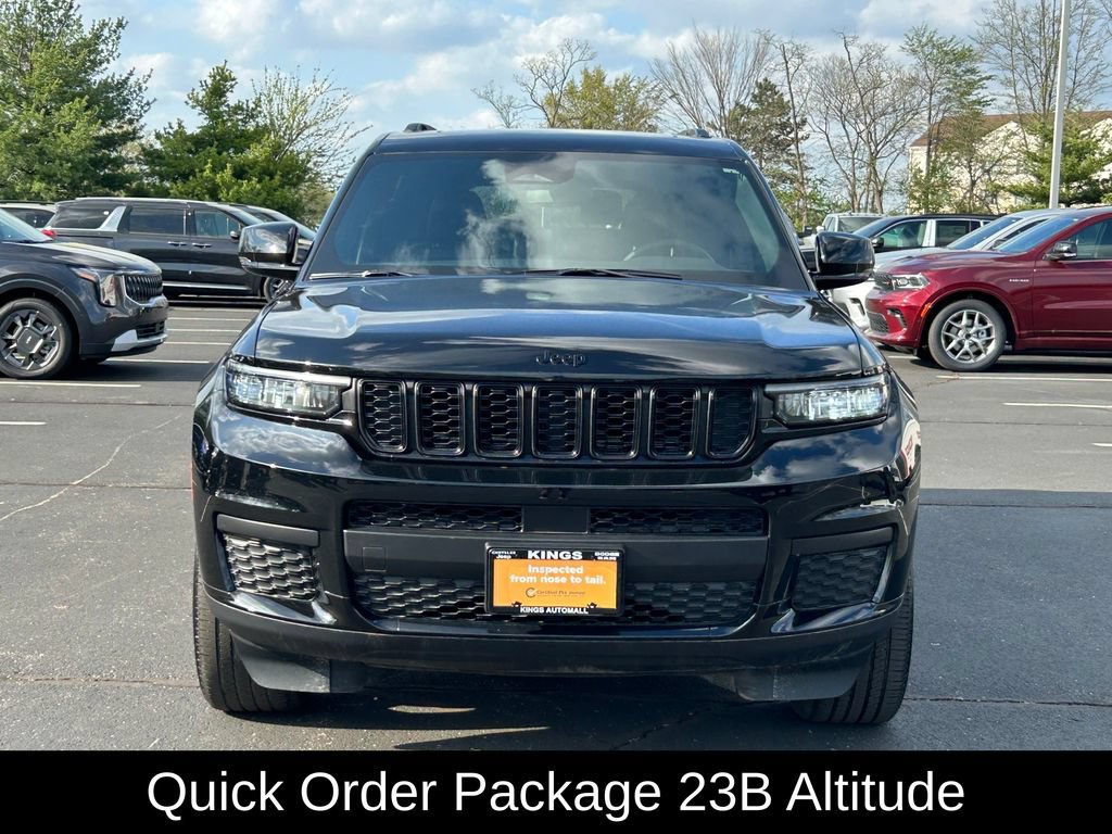 Used 2023 Jeep Grand Cherokee L Laredo AWD/4WD image 3