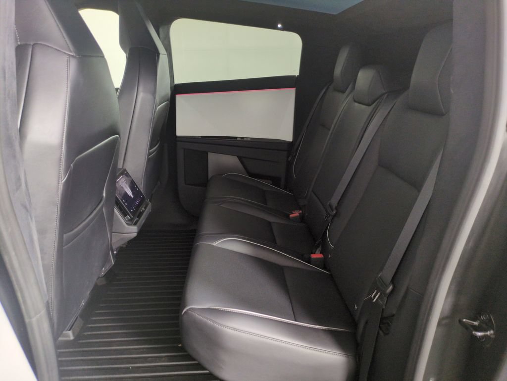 Used 2024 Tesla Cybertruck AWD Crew Cab image 26