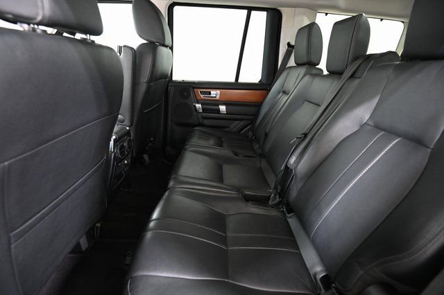 Used 2016 Land Rover LR4 HSE Silver Edition image 9