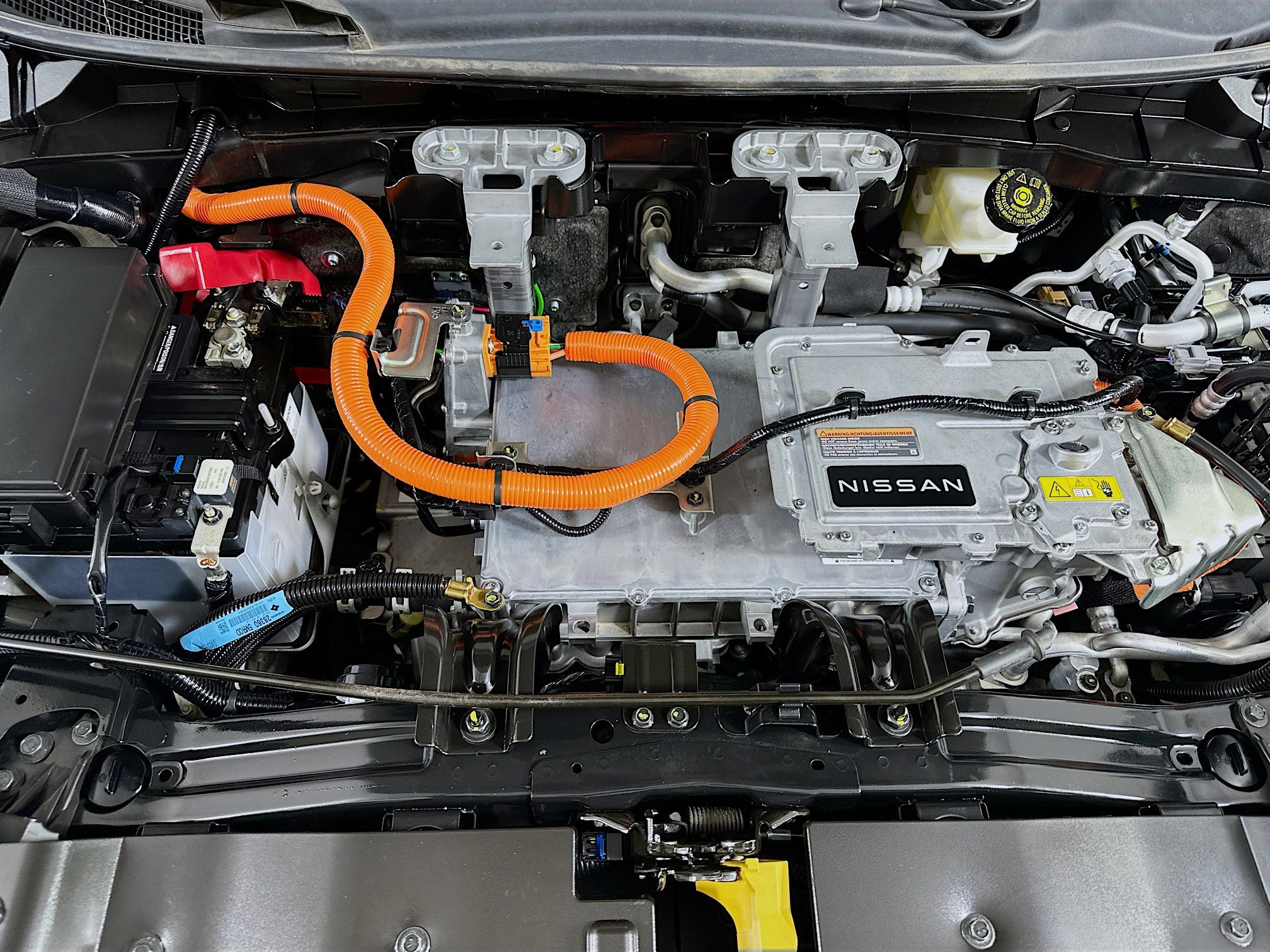 Used 2023 Nissan Ariya AWD image 32