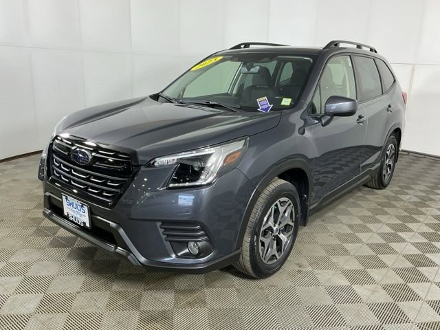 Used 2023 Subaru Forester Premium image 4