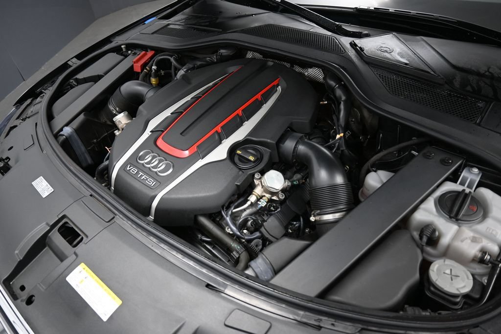 Used 2014 Audi S8 AWD/4WD image 12