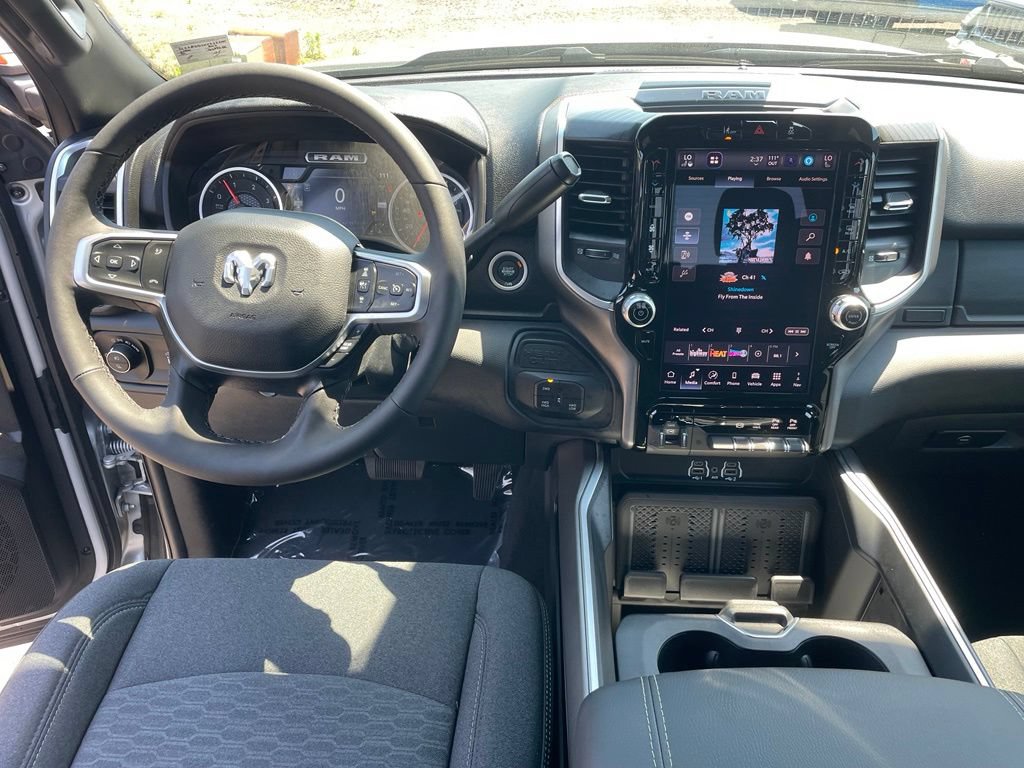 New 2026 RAM 2500 Big Horn AWD/4WD image 4