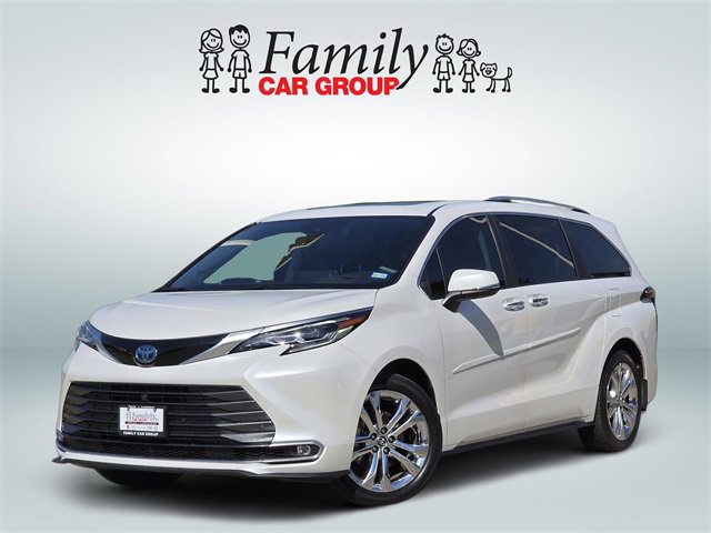 Used 2024 Toyota Sienna Platinum