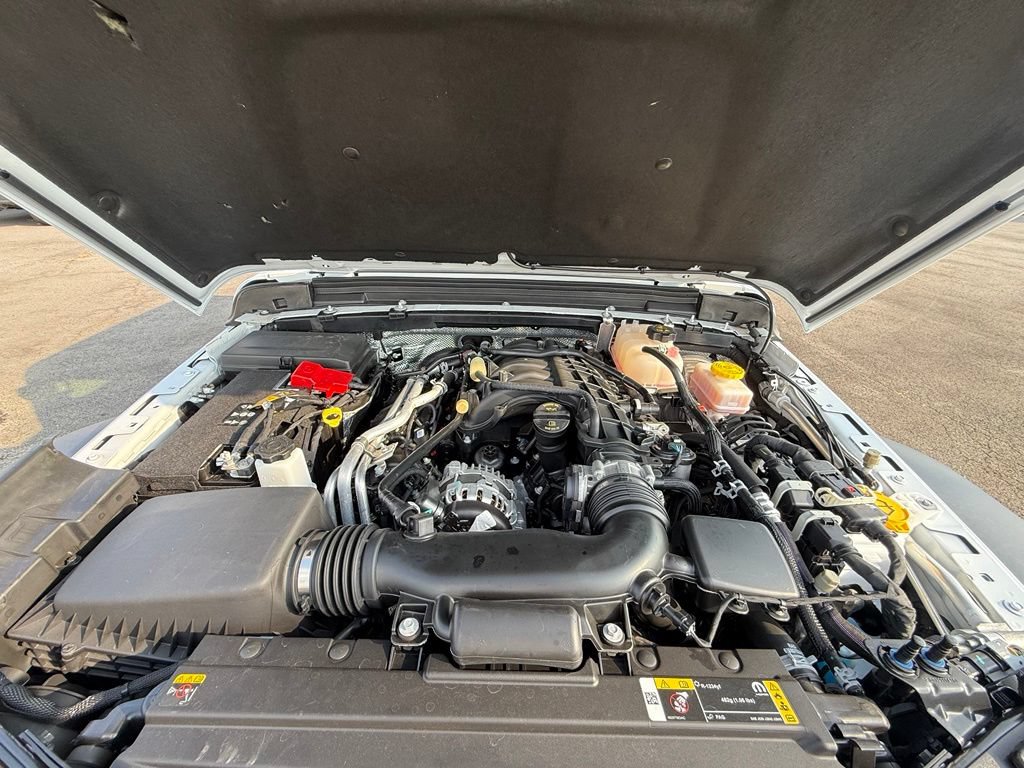 Used 2024 Jeep Wrangler Sport AWD/4WD image 31