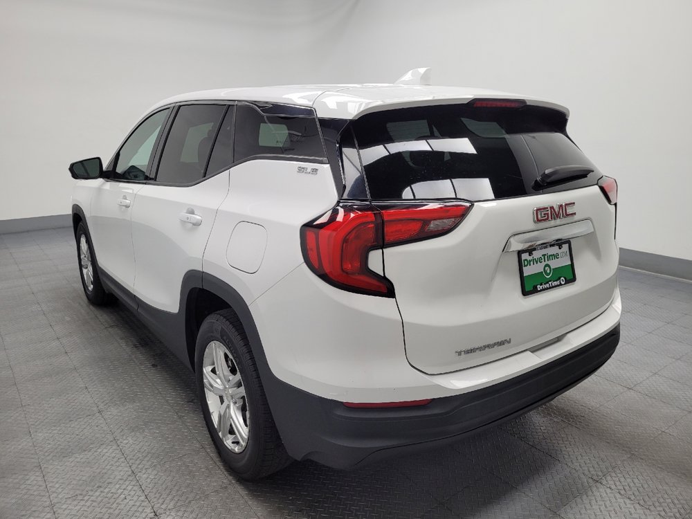 Used 2020 GMC Terrain SLE w/ LPO, Floor Liner Package FWD image 5