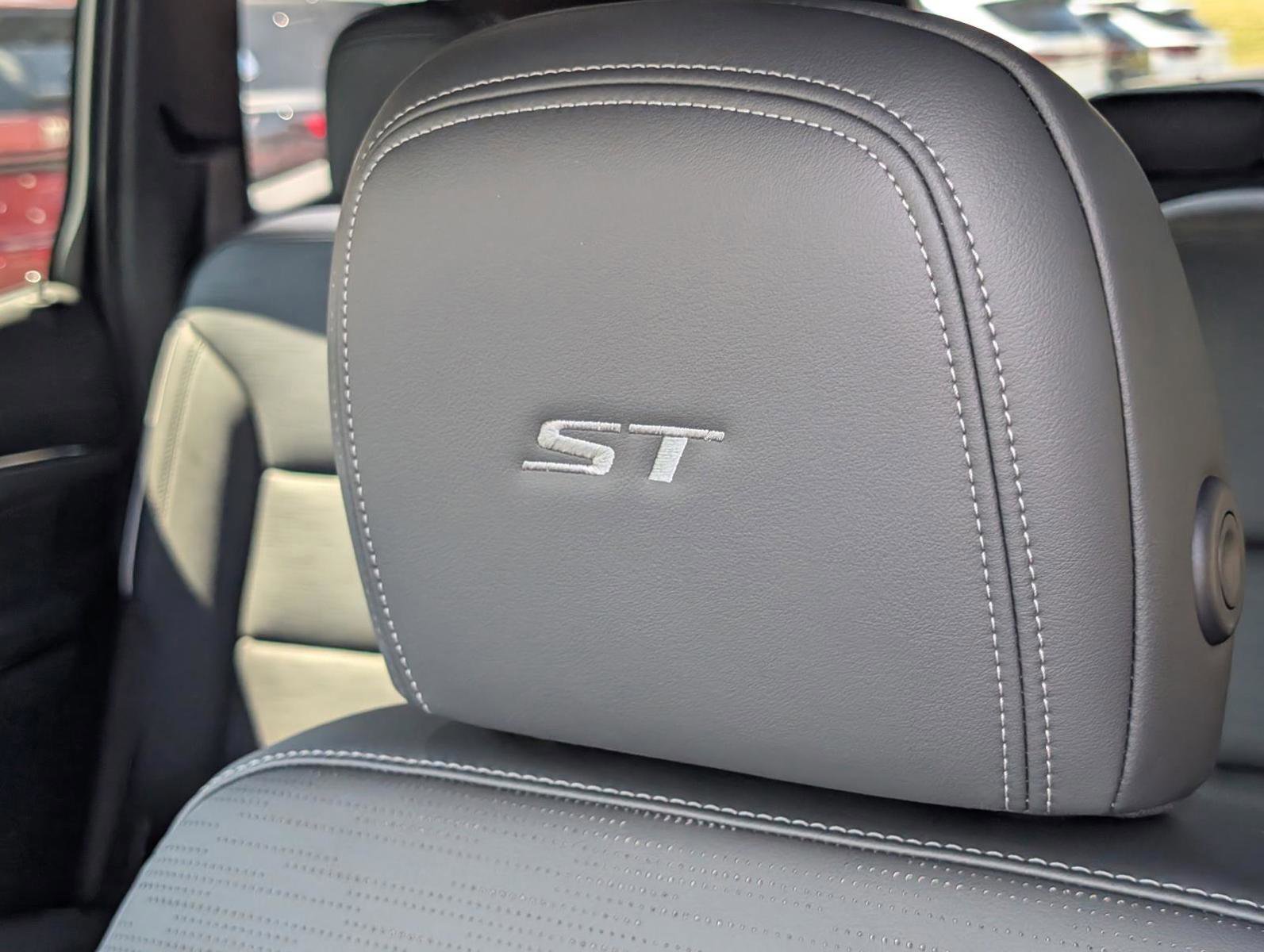 New 2026 Buick Enclave Sport Touring w/ Power Package image 20