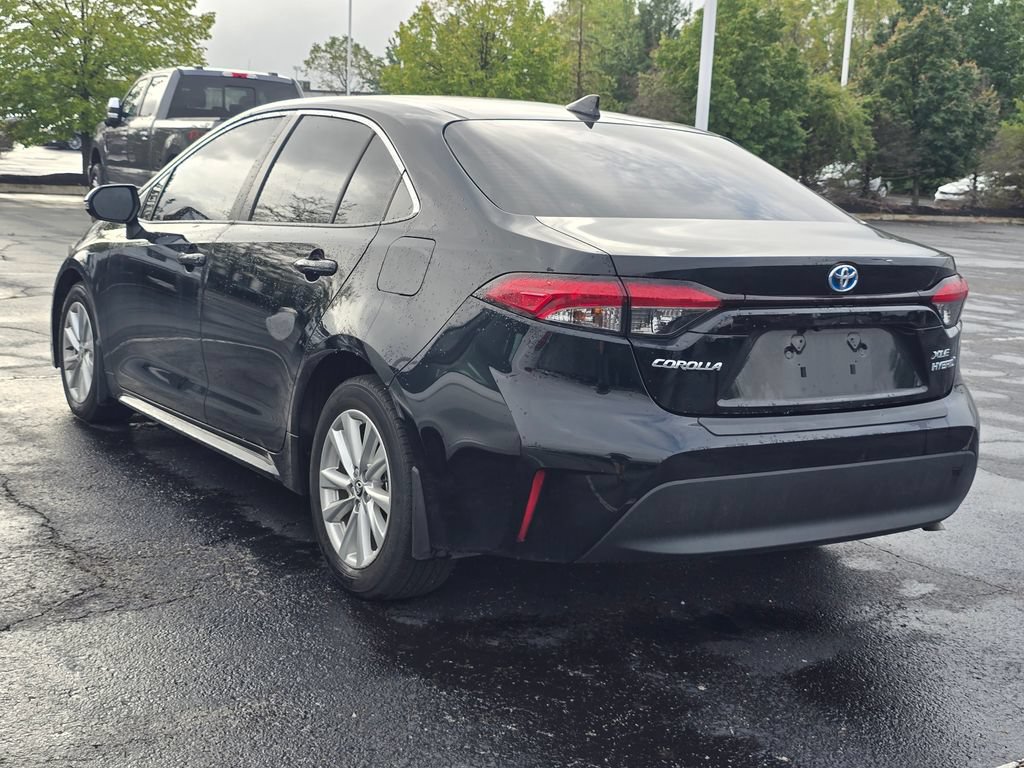 Used 2024 Toyota Corolla XLE FWD image 6