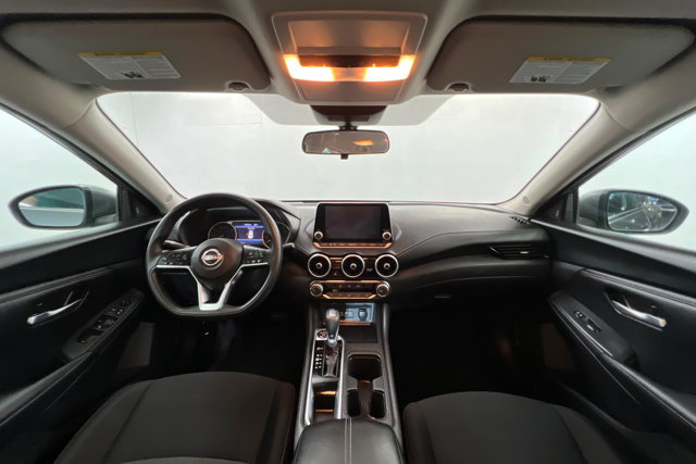 Used 2024 Nissan Sentra SV FWD image 9