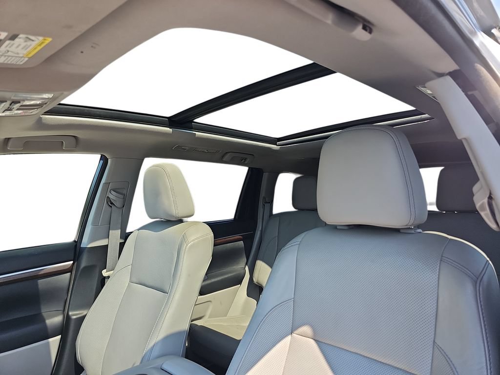 Used 2014 Toyota Highlander Limited Platinum AWD/4WD image 29