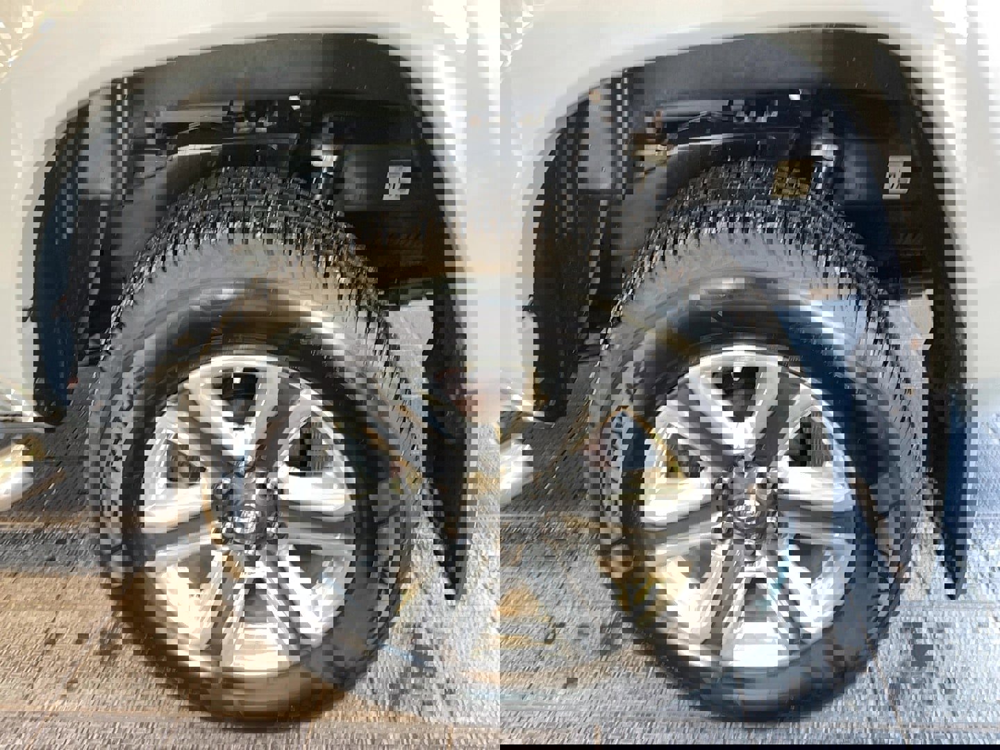 Used 2018 Toyota Tacoma Limited image 4