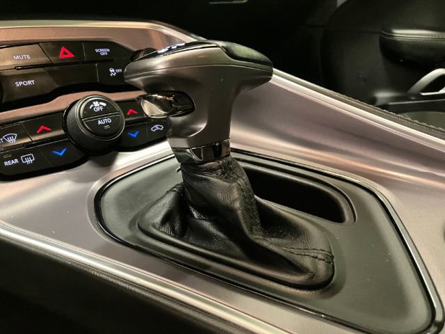 Used 2019 Dodge Challenger SXT image 44