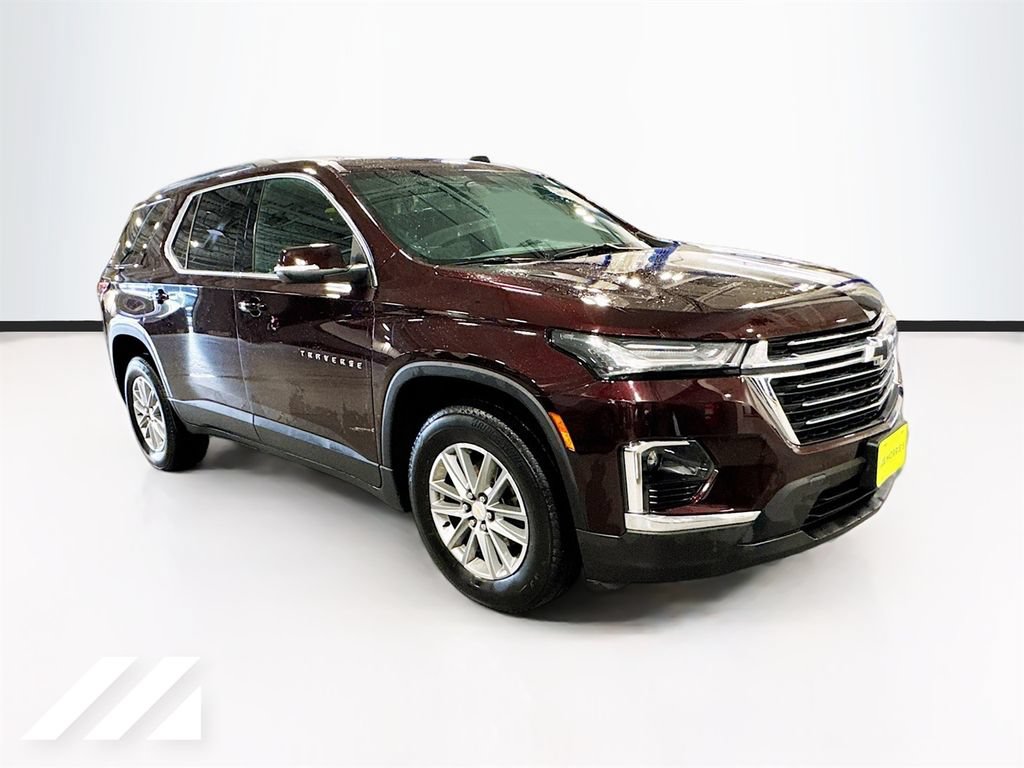 Used 2023 Chevrolet Traverse LT AWD/4WD image 3