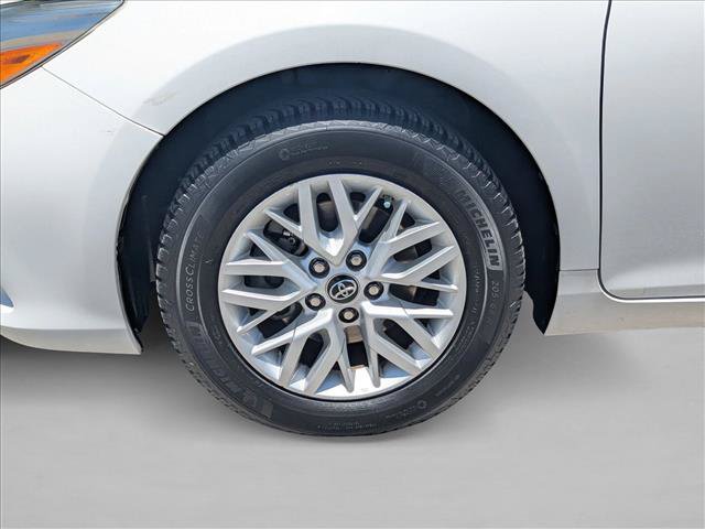 Used 2016 Toyota Camry LE FWD image 23
