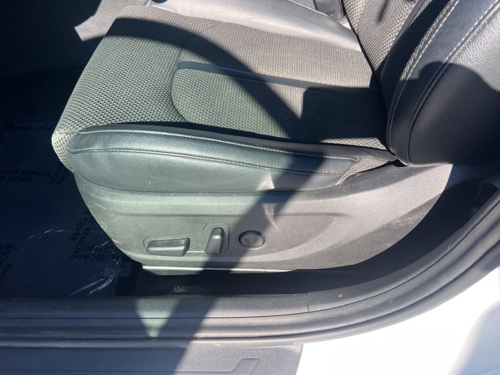 Used 2019 Kia Optima S FWD image 10