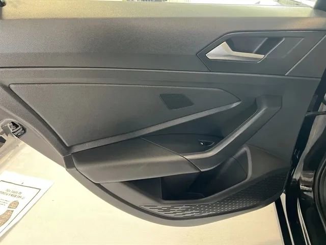 Used 2020 Volkswagen Jetta R-Line w/ R-Line Cold Weather Package FWD image 14