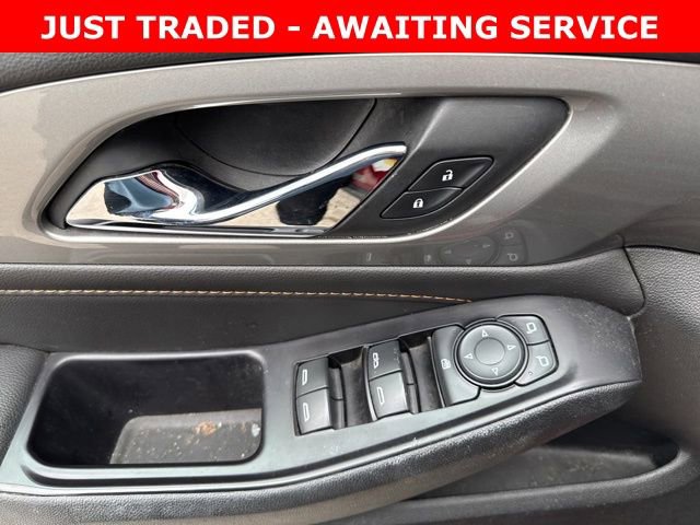 Used 2019 Chevrolet Traverse LT w/ LT Premium Package image 12