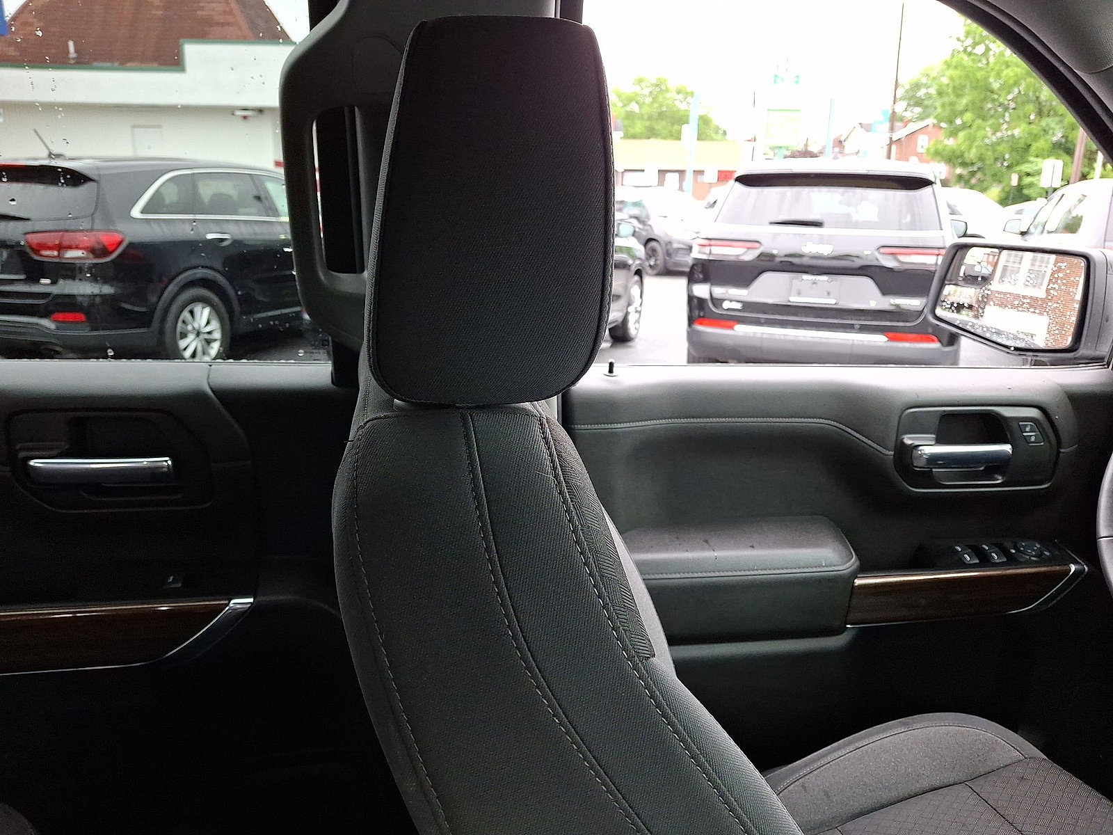 Certified 2022 Chevrolet Silverado 1500 RST image 10