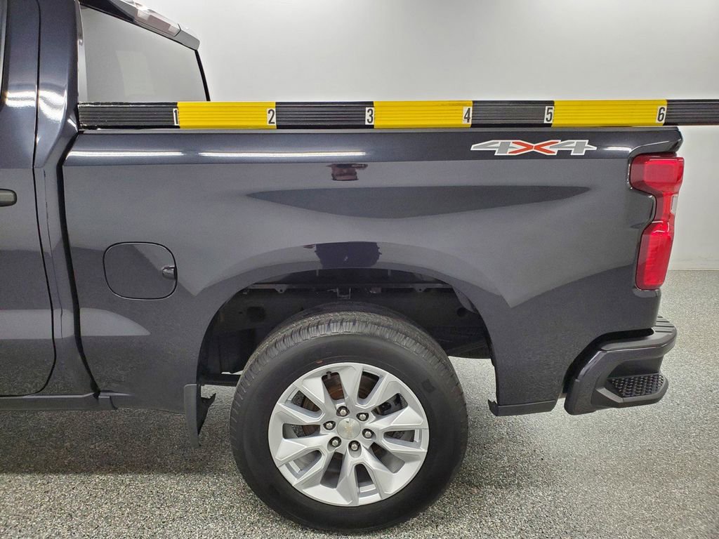 Used 2022 Chevrolet Silverado 1500 Custom image 8