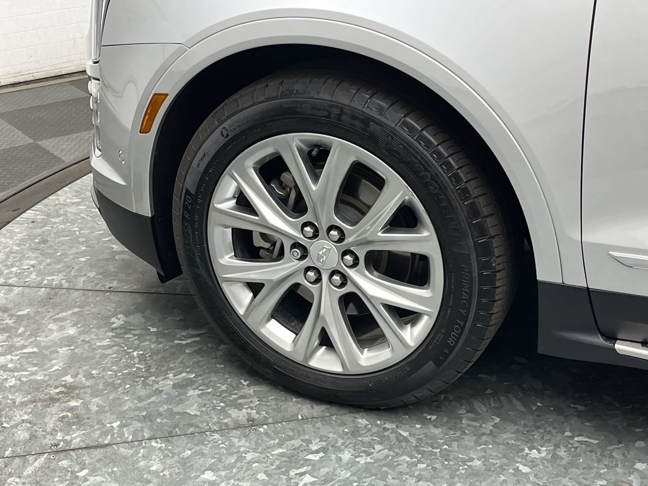Certified 2020 Cadillac XT5 Sportv w/ Platinum Package AWD/4WD image 38