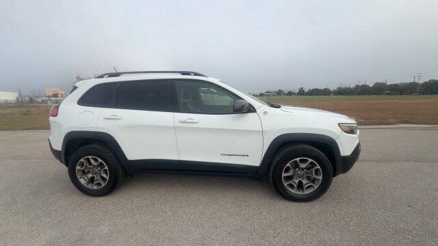 Used 2021 Jeep Cherokee Trailhawk AWD/4WD image 9