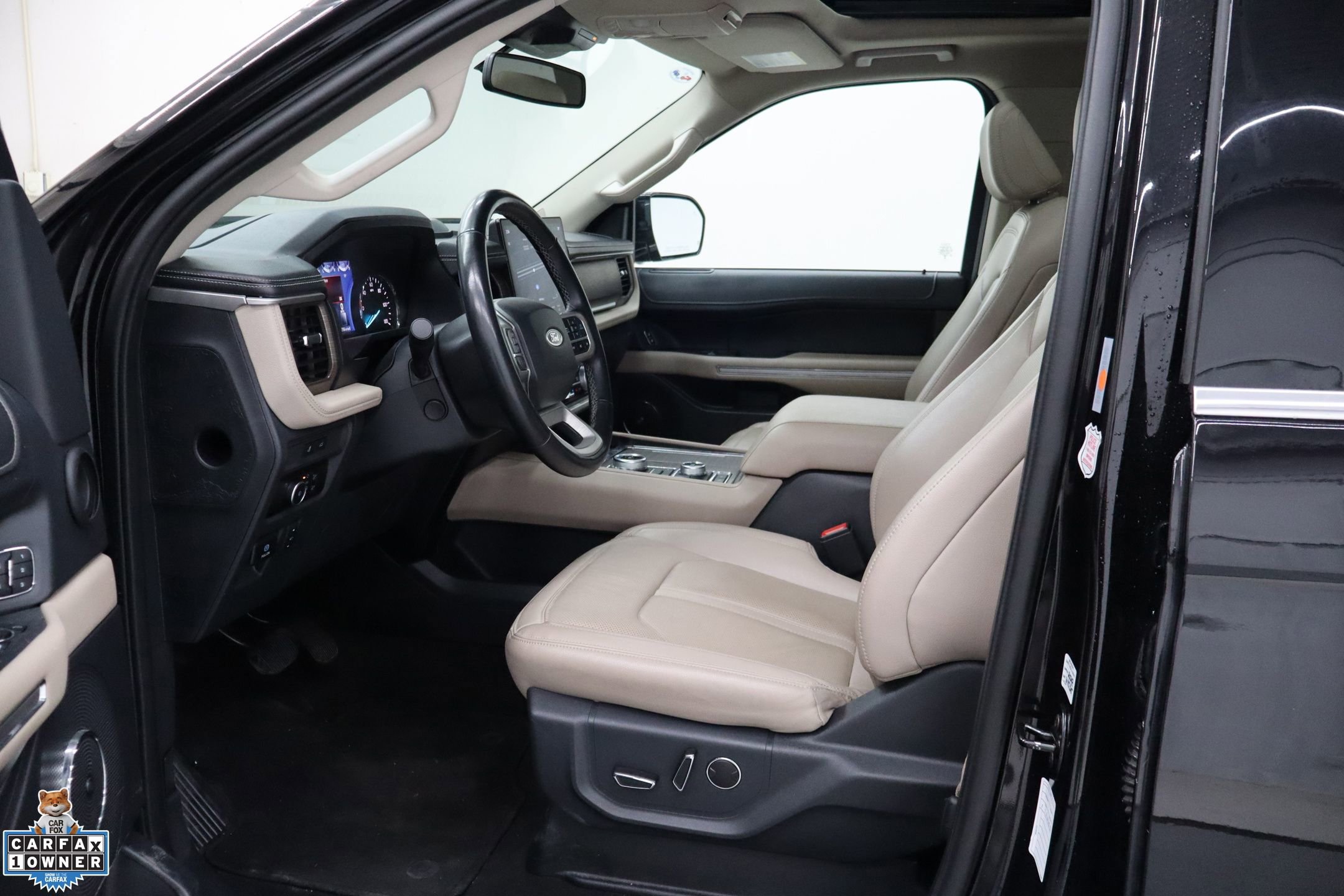 Used 2024 Ford Expedition Max Limited image 26