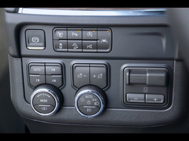 New 2026 Chevrolet Tahoe High Country AWD/4WD image 12