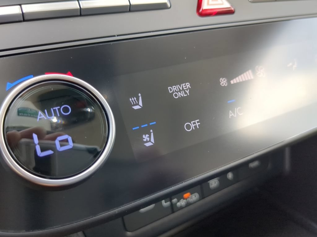 New 2025 Hyundai Sonata Limited FWD image 19